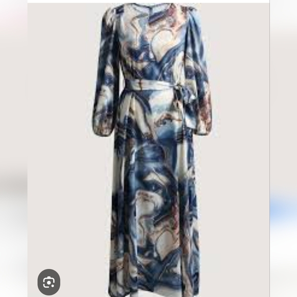 Elegant Blue Marble Print Dress - Picture 1 of 4